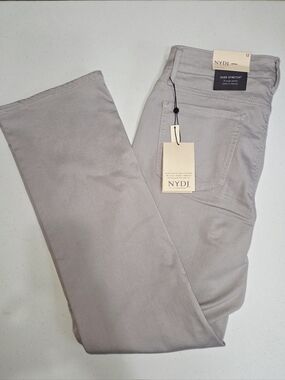 NWT NYDJ Marilyn Straight jeans in Pearl Grey